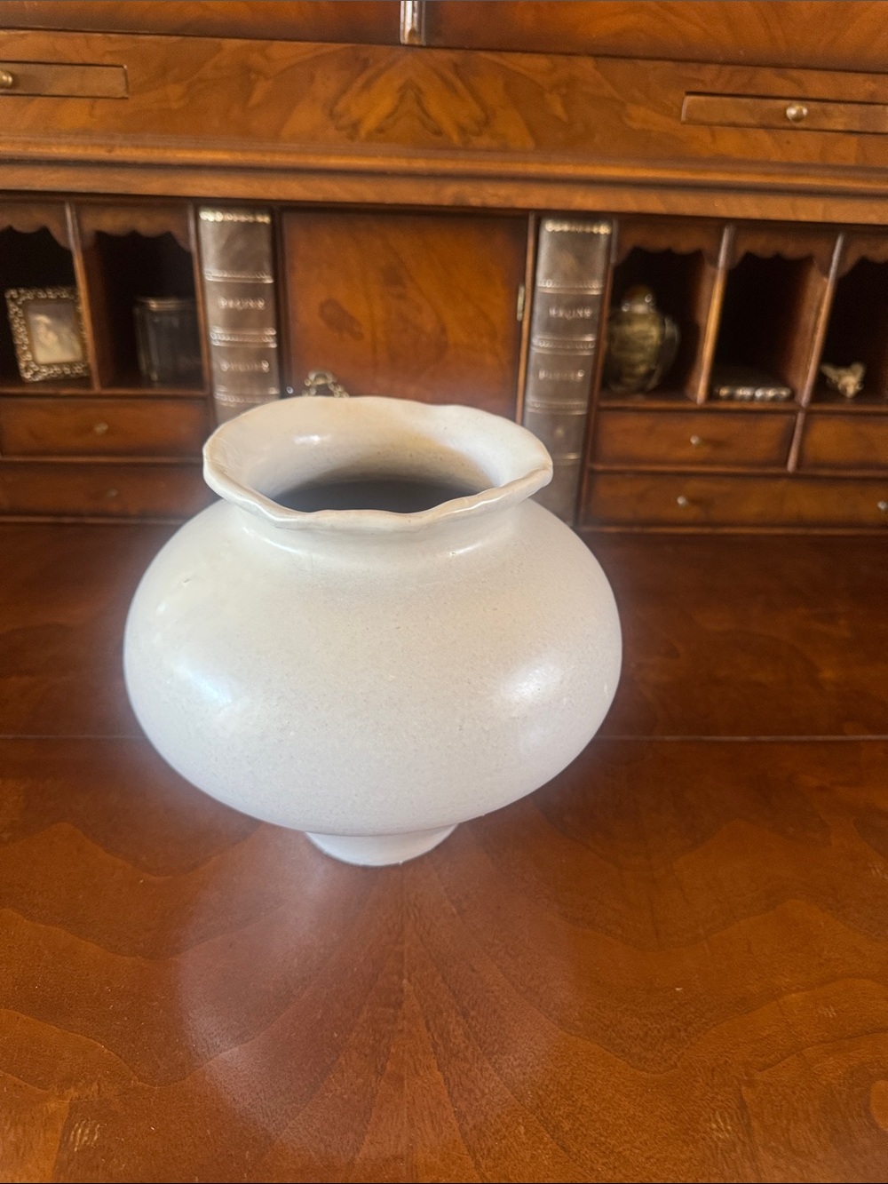Pottery Barn Willa Textured Vase - New! - Picture 3 of 4